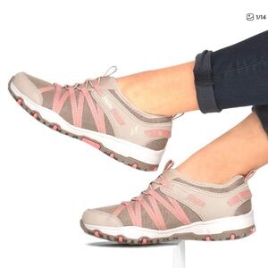 Skechers Seager Hiker Outdoor Slip On Shoes Taupe Style 158049 Size 8 EUC